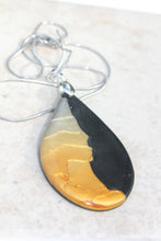 Load image into Gallery viewer, Painted Desert Necklace 3