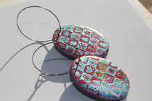 Load image into Gallery viewer, Oval Holiday Lights Hoops