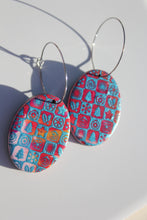 Load image into Gallery viewer, Oval Holiday Lights Hoops