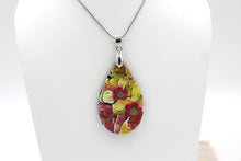 Load image into Gallery viewer, English Garden Necklace 6
