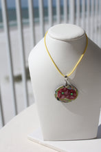 Load image into Gallery viewer, Oval Pink Flower Necklace
