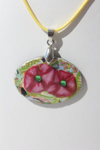 Oval Pink Flower Necklace