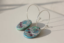 Load image into Gallery viewer, Silver Bouquet Oval Earrings
